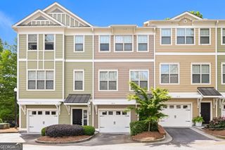 1915 Sterling Oaks Circle NE, Atlanta, GA 30319