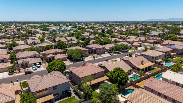 474 E RANCH Road, Gilbert, AZ 85296