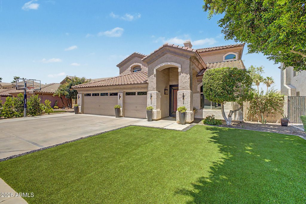474 E RANCH Road, Gilbert, AZ 85296