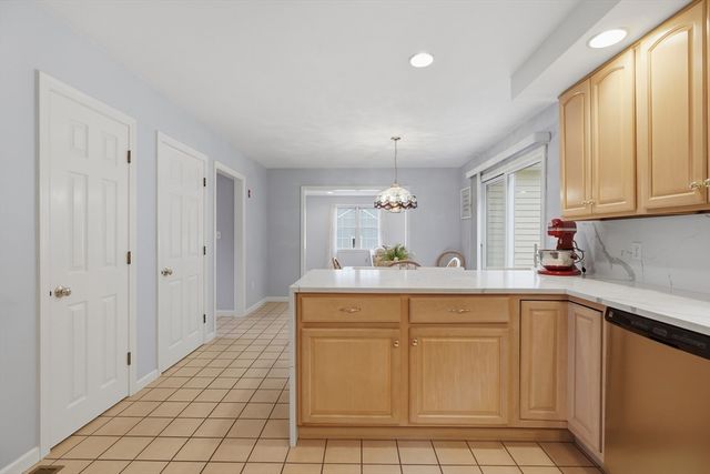 38 Trowbridge Lane, Shrewsbury, MA 01545