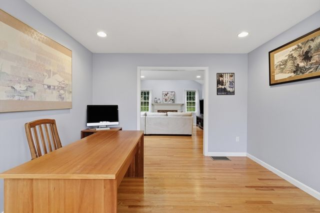38 Trowbridge Lane, Shrewsbury, MA 01545
