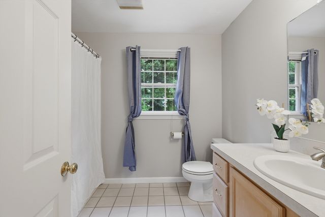 38 Trowbridge Lane, Shrewsbury, MA 01545