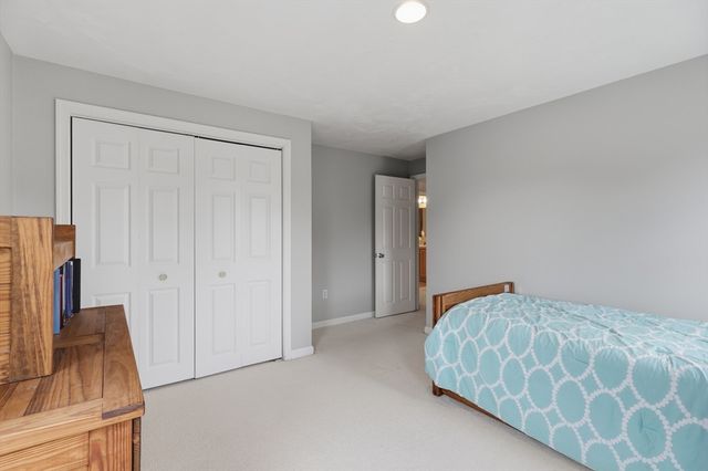 38 Trowbridge Lane, Shrewsbury, MA 01545