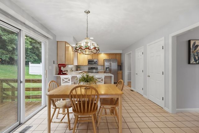 38 Trowbridge Lane, Shrewsbury, MA 01545