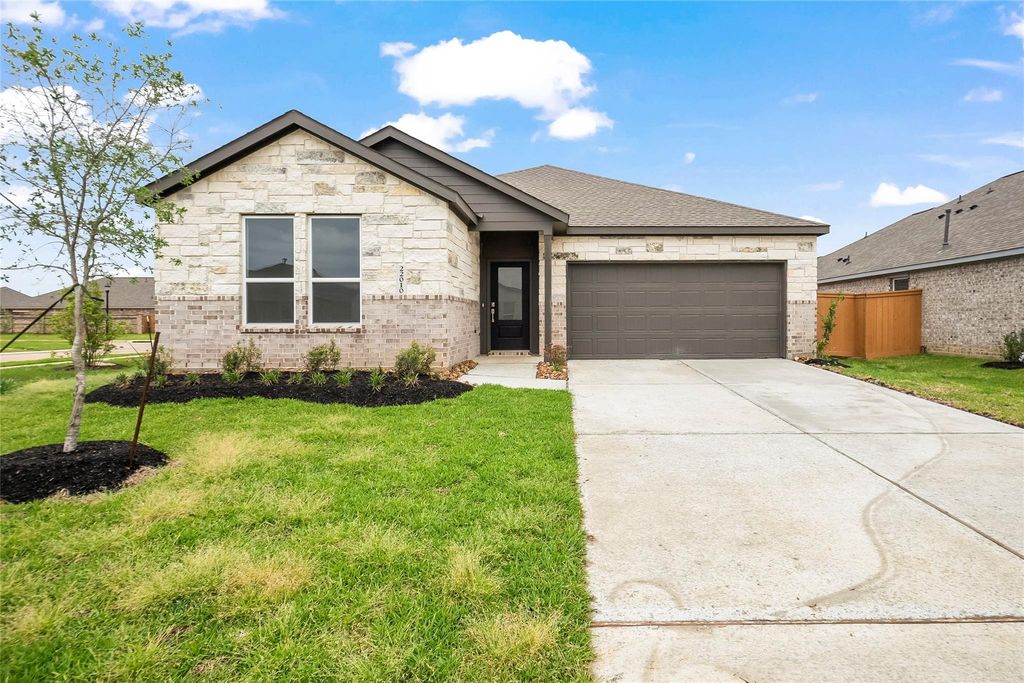 225 Orchard Cove, Snook, TX 77879