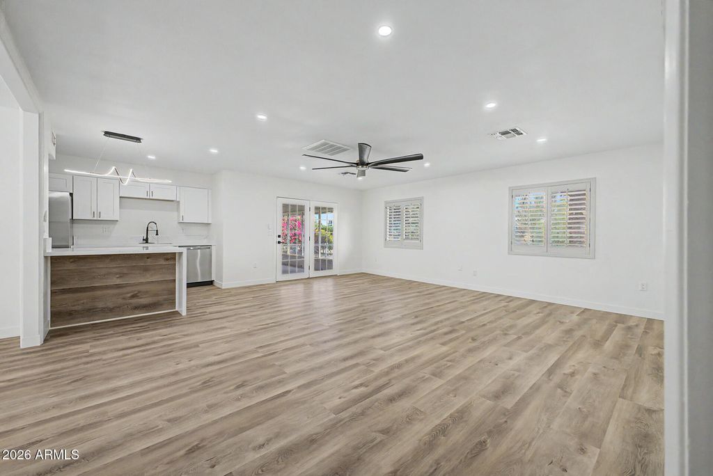 9839 W ROYAL OAK Road, Sun City, AZ 85351 — photo 2