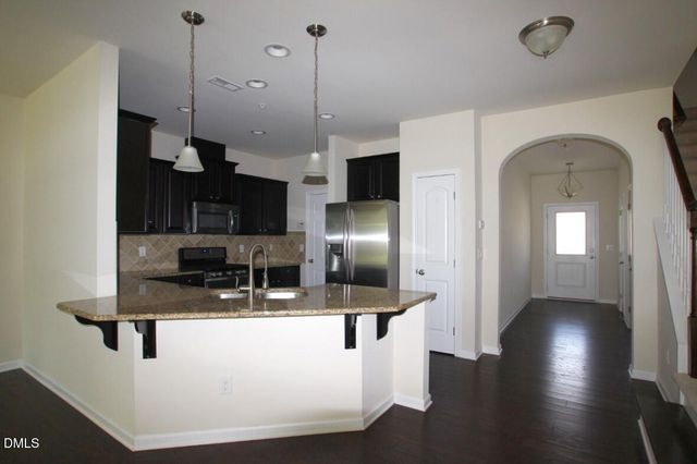 10019 Lynnberry Place, Raleigh, NC 27617