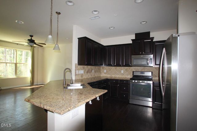 10019 Lynnberry Place, Raleigh, NC 27617