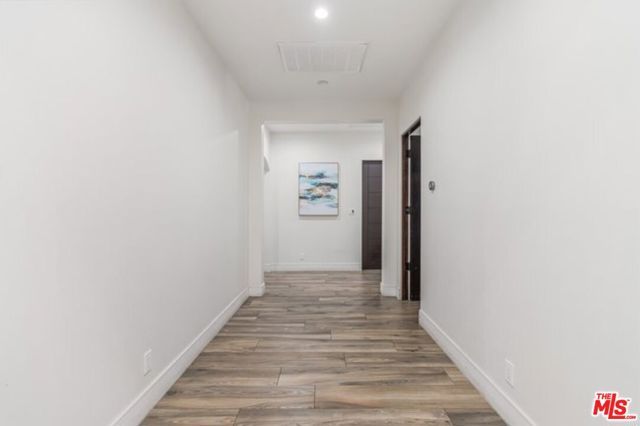 17520 Embassy Drive, Los Angeles, CA 91316
