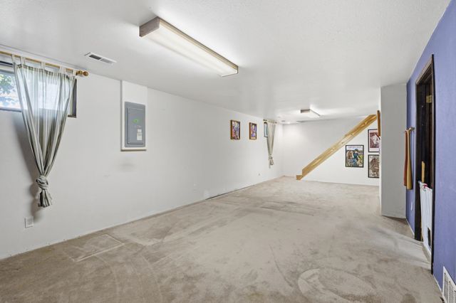 15619 E 14th Ave, Spokane Valley, WA 99037