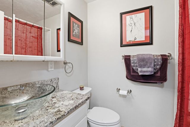 15619 E 14th Ave, Spokane Valley, WA 99037