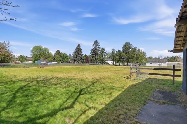 15619 E 14th Ave, Spokane Valley, WA 99037