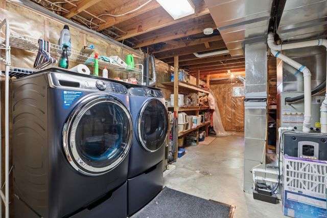 15619 E 14th Ave, Spokane Valley, WA 99037