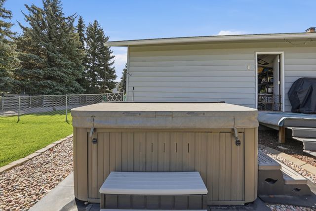 15619 E 14th Ave, Spokane Valley, WA 99037