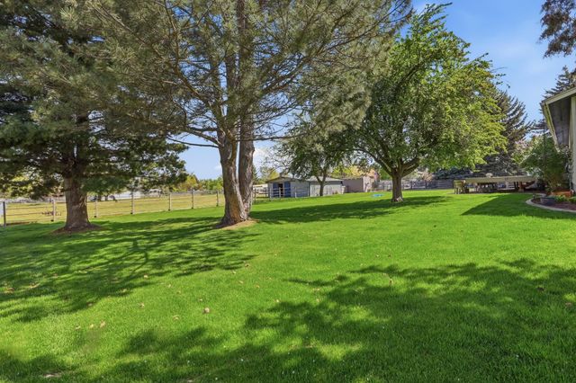 15619 E 14th Ave, Spokane Valley, WA 99037