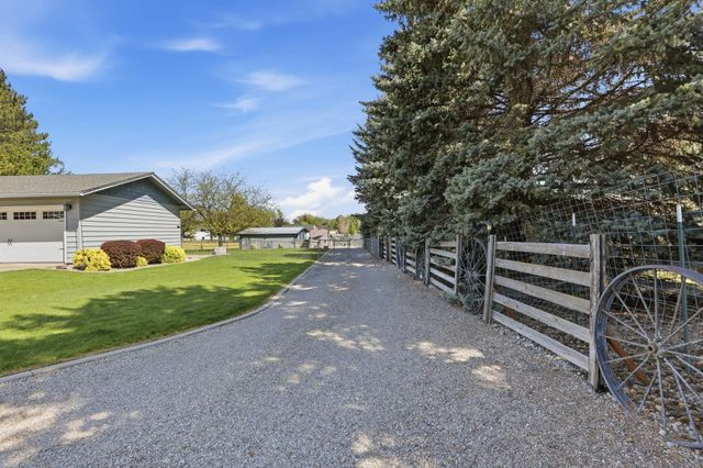 15619 E 14th Ave, Spokane Valley, WA 99037