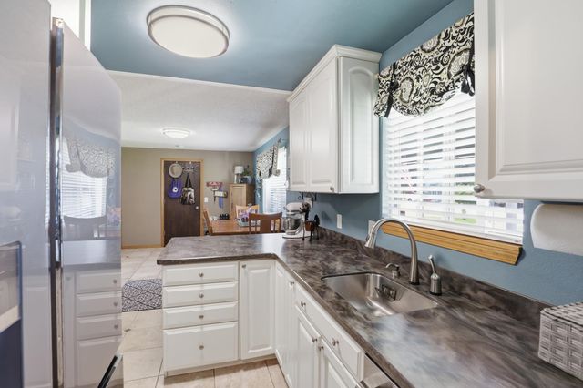 15619 E 14th Ave, Spokane Valley, WA 99037