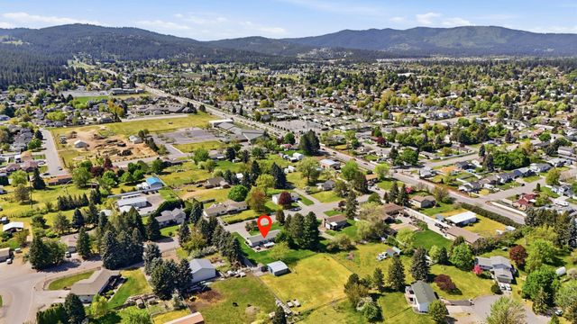 15619 E 14th Ave, Spokane Valley, WA 99037