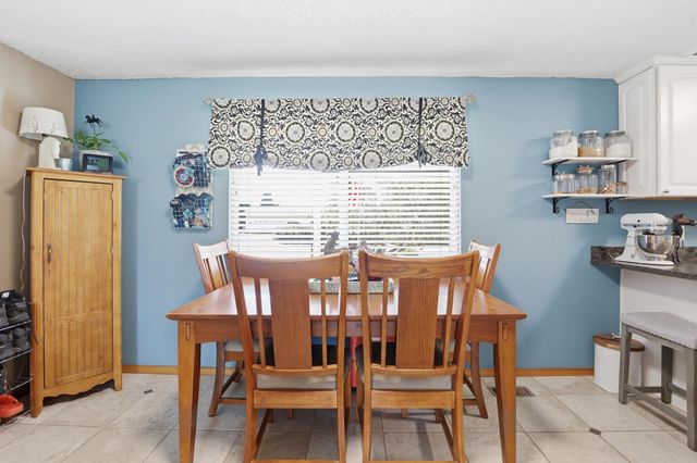 15619 E 14th Ave, Spokane Valley, WA 99037