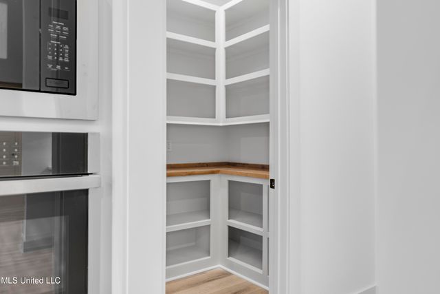 327 Grace Acres Drive, Brandon, MS 39047