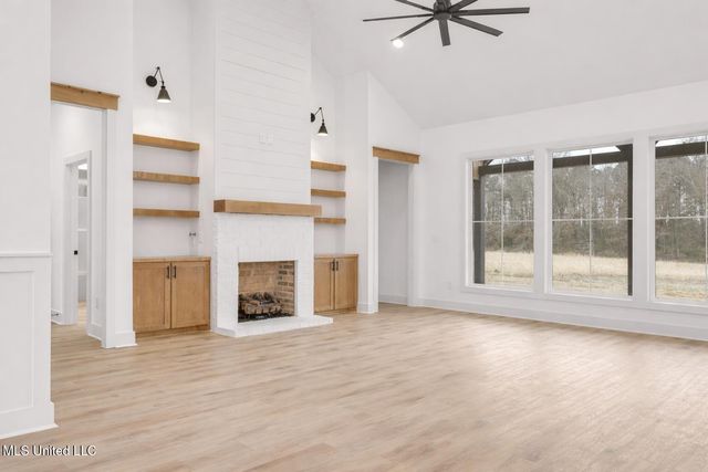 327 Grace Acres Drive, Brandon, MS 39047