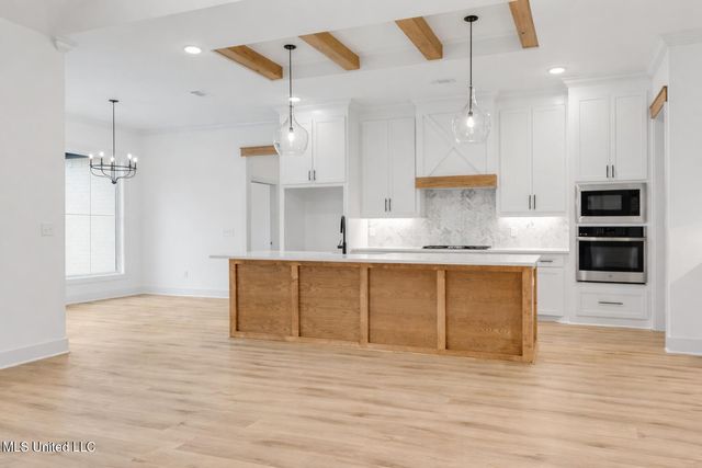 327 Grace Acres Drive, Brandon, MS 39047