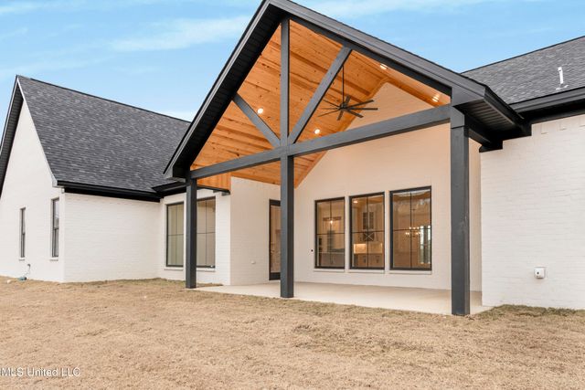 327 Grace Acres Drive, Brandon, MS 39047