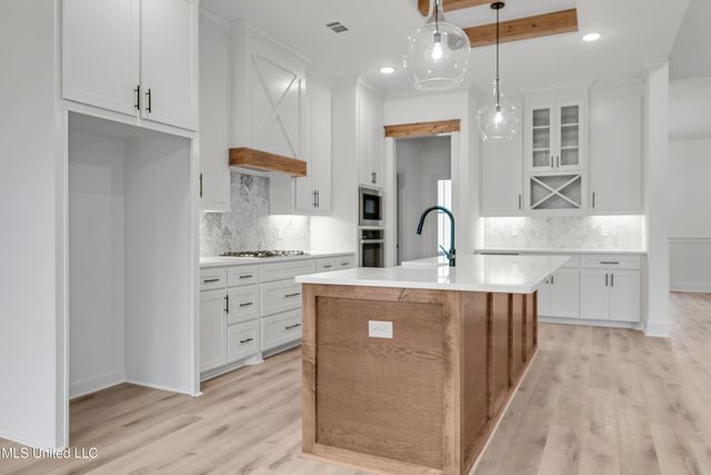 327 Grace Acres Drive, Brandon, MS 39047