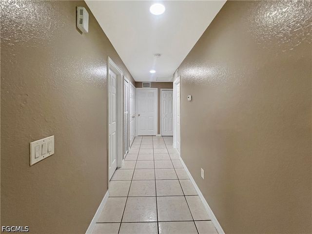 5231 27th ST SW, Lehigh Acres, FL 33973