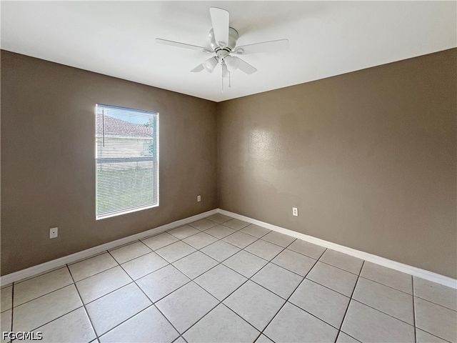 5231 27th ST SW, Lehigh Acres, FL 33973