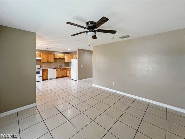 5231 27th ST SW, Lehigh Acres, FL 33973