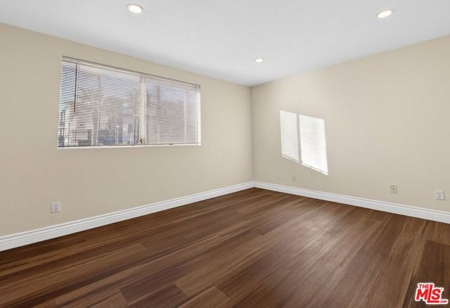 11063 Cumpston Street 102, North Hollywood, CA 91601