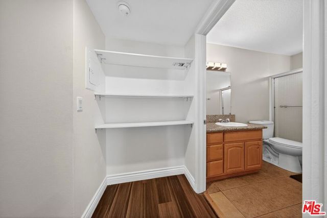 11063 Cumpston Street 102, North Hollywood, CA 91601