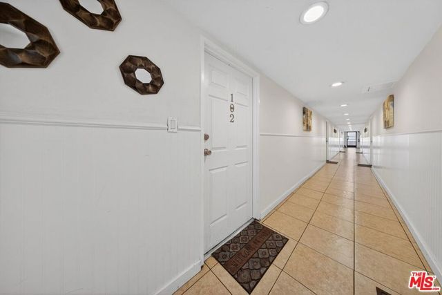 11063 Cumpston Street 102, North Hollywood, CA 91601