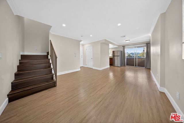 11063 Cumpston Street 102, North Hollywood, CA 91601