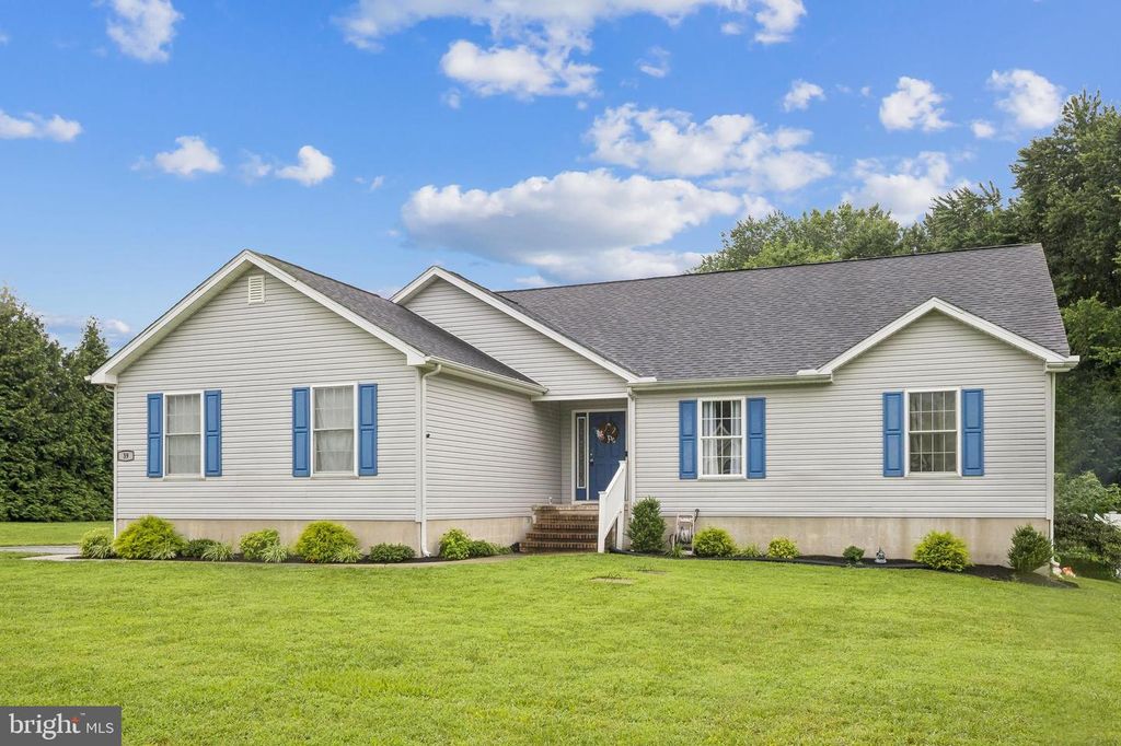 39 HARDWOOD DR, Dover, DE 19904