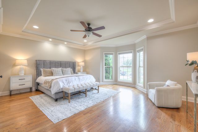1378 Sweetwater Dr, Brentwood, TN 37027