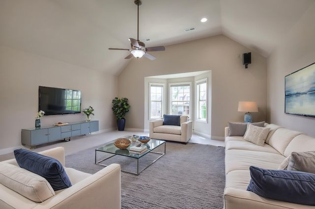 1378 Sweetwater Dr, Brentwood, TN 37027