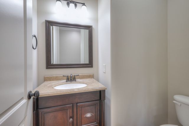 1378 Sweetwater Dr, Brentwood, TN 37027