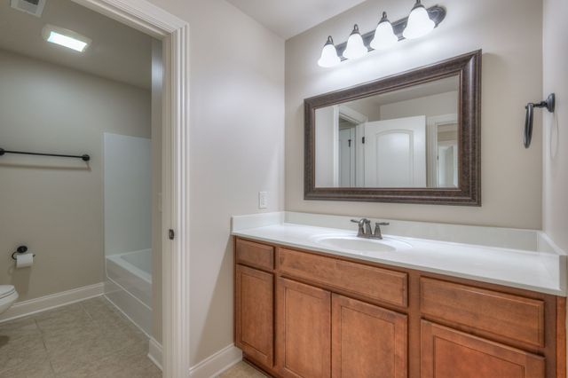 1378 Sweetwater Dr, Brentwood, TN 37027