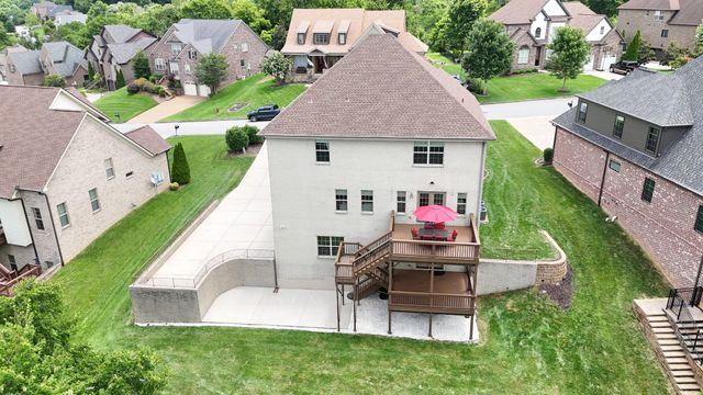 1378 Sweetwater Dr, Brentwood, TN 37027