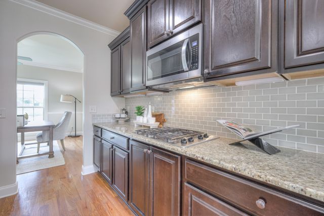 1378 Sweetwater Dr, Brentwood, TN 37027