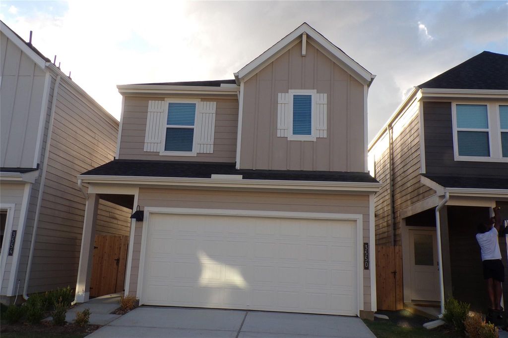 3550 Goldfinch Woods Drive, Katy, TX 77494