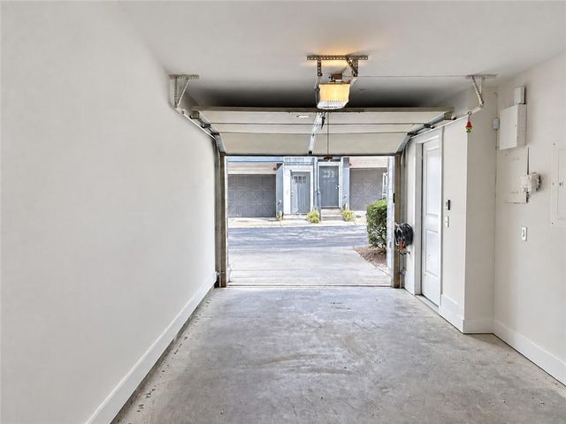 216 Semel Drive NW 360, Atlanta, GA 30309