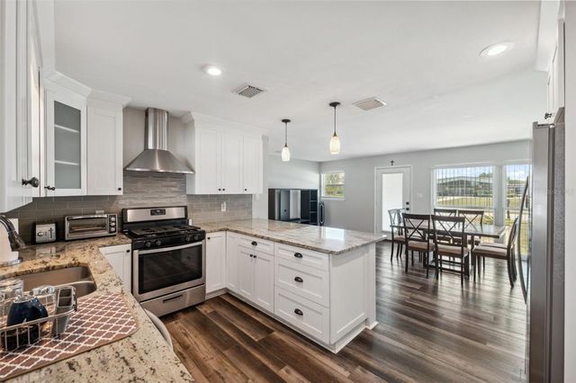 4715 W MONTGOMERY AVE, Tampa, FL 33616