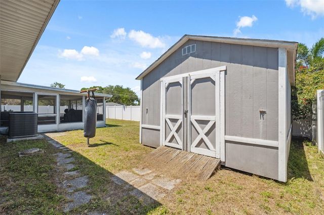 4715 W MONTGOMERY AVE, Tampa, FL 33616