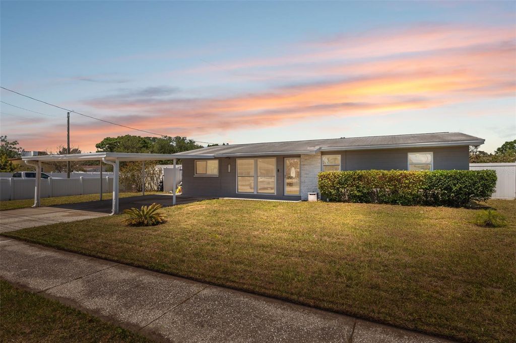 4715 W MONTGOMERY AVE, Tampa, FL 33616