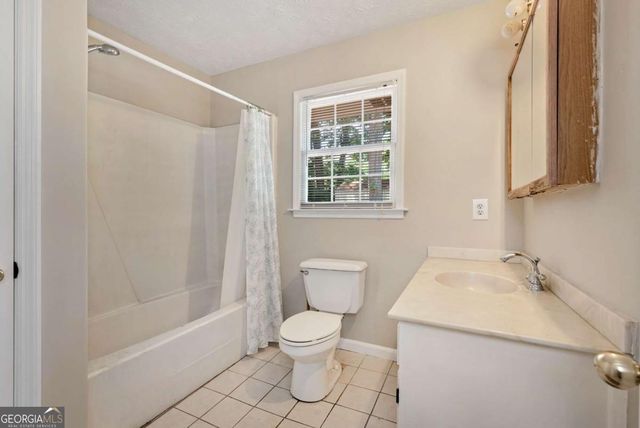 1847 Oak Ridge Lane, Lawrenceville, GA 30044