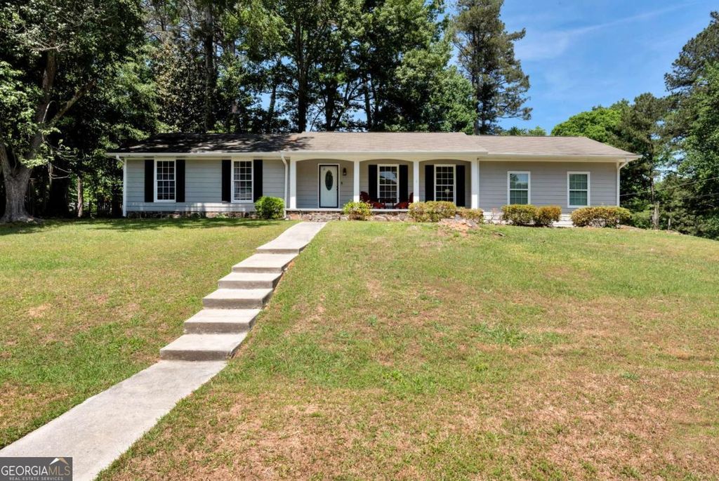 1847 Oak Ridge Lane, Lawrenceville, GA 30044