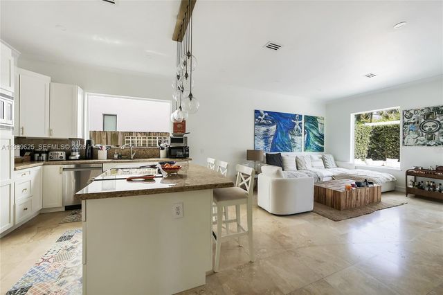 1898 S Miami Ave, Miami, FL 33129